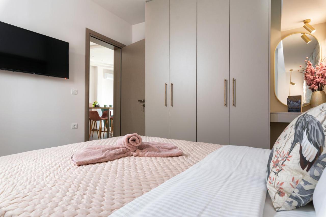 Big Blue Suites Gf Ierápetra エクステリア 写真